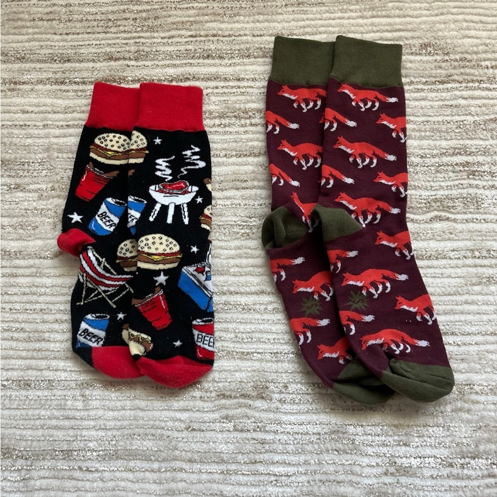 Fun Patterned Men's Socks Set - Red and Green